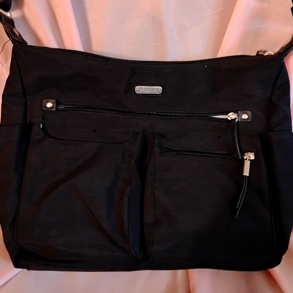 Baggallini crossbody bag in black and beautiful blue.. - Picture 1 of 9